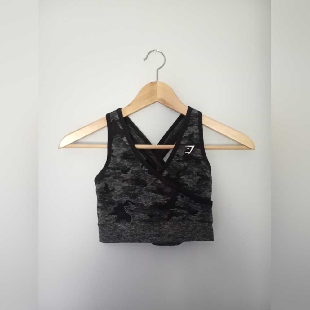 Gymshark Black & Gray Camo Sports Bra S